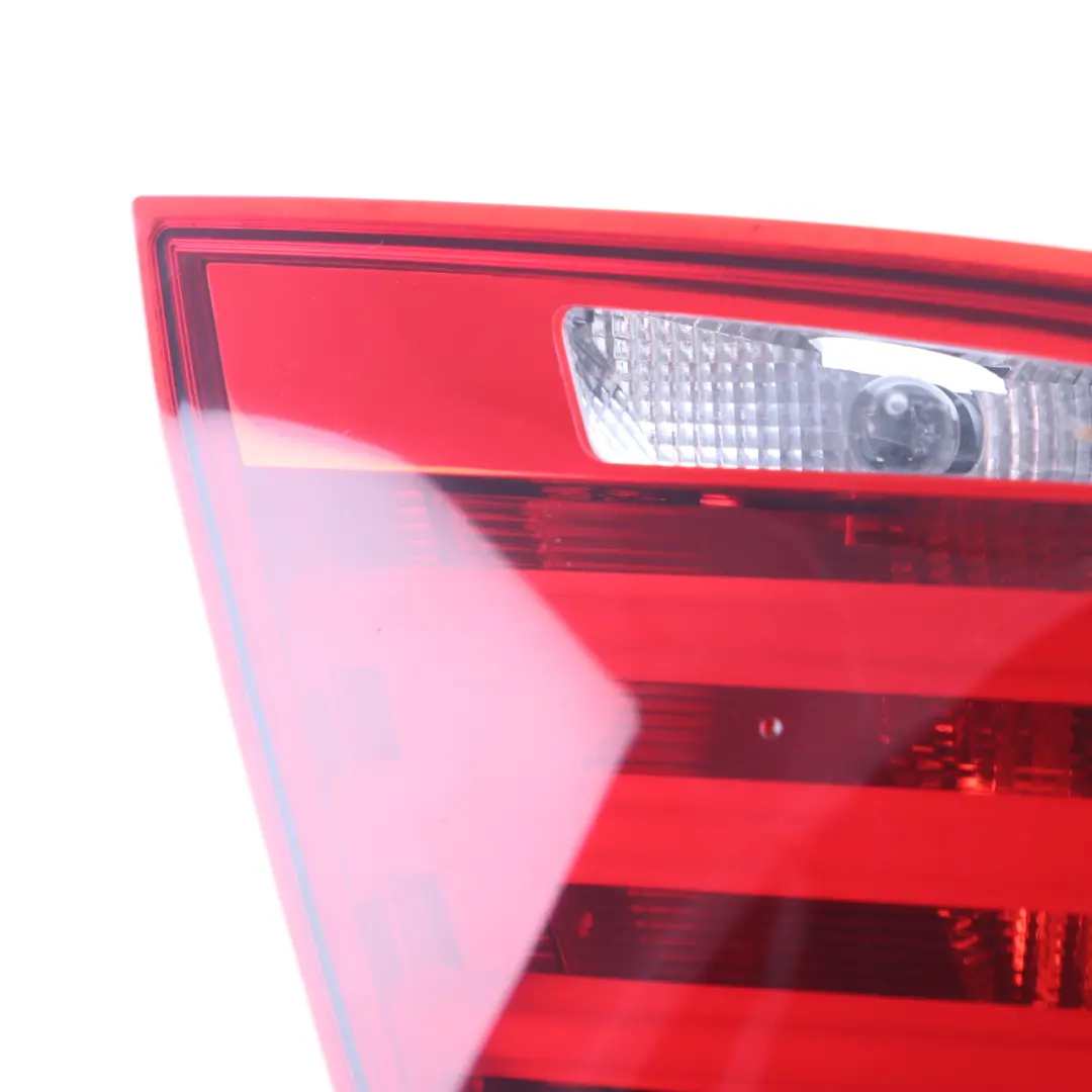 Luce Nel Cofano Del Bagagliaio Lampada Posteriore Sinistra N/S per BMW F10 con numero di parte 7203225 BMW F10 Luce Nel Cofano Del Bagagliaio Lampada Posteriore Sinistra N/S - SKU 7203225 - Numero di parte 7203225