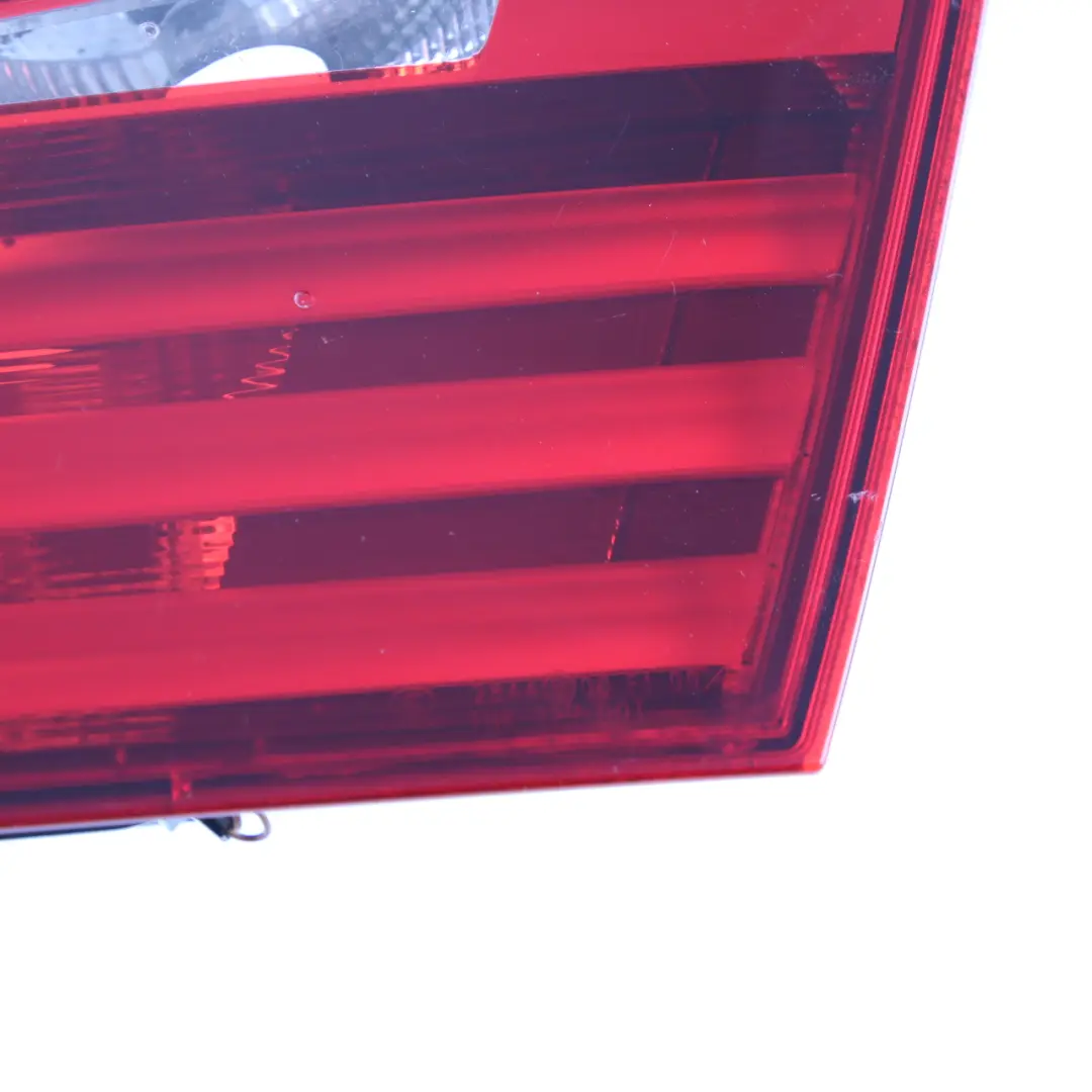 Luz en Tapa de Maletero Derecha Luz Trasera para BMW F10 con número de pieza 7203226 BMW F10 Luz en Tapa de Maletero Derecha Luz Trasera - SKU 7203226 - Número de pieza 7203226