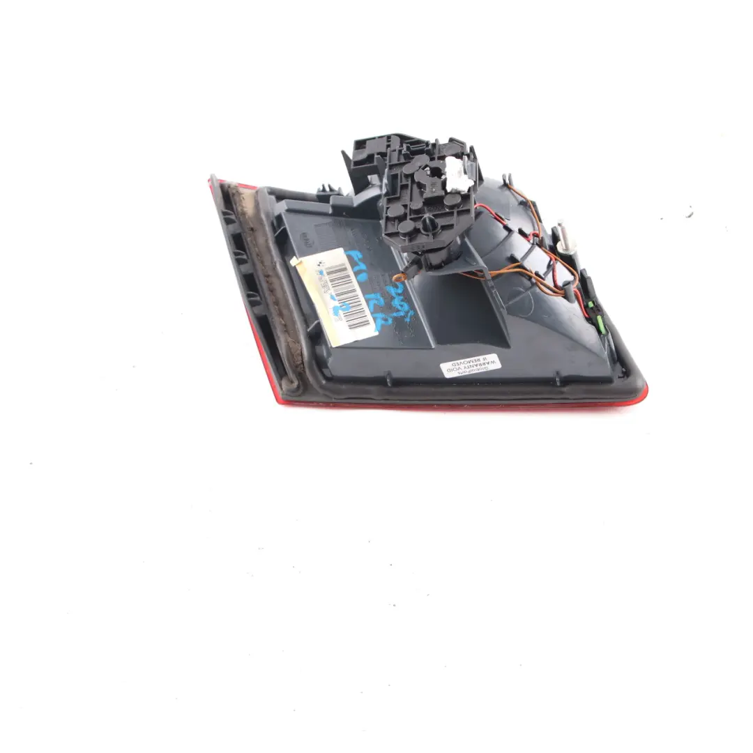 Luz en Tapa de Maletero Derecha Luz Trasera para BMW F10 con número de pieza 7203226 BMW F10 Luz en Tapa de Maletero Derecha Luz Trasera - SKU 7203226 - Número de pieza 7203226