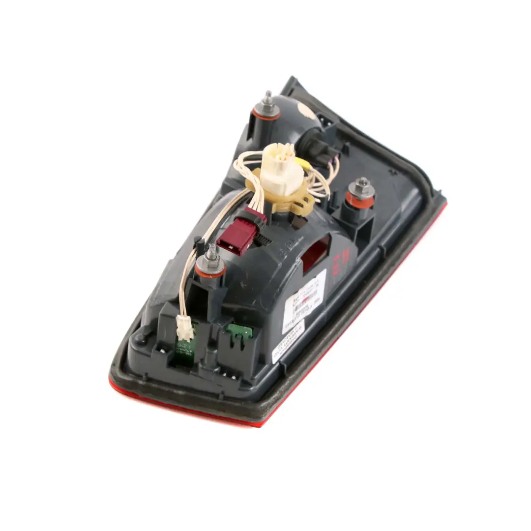 Lampada Coperchio Bagagliaio Portellone Posteriore per BMW F11 Touring con numero di parte 7203227 BMW F11 Touring Lampada Coperchio Bagagliaio Portellone Posteriore - SKU 7203227 - Numero di parte 7203227