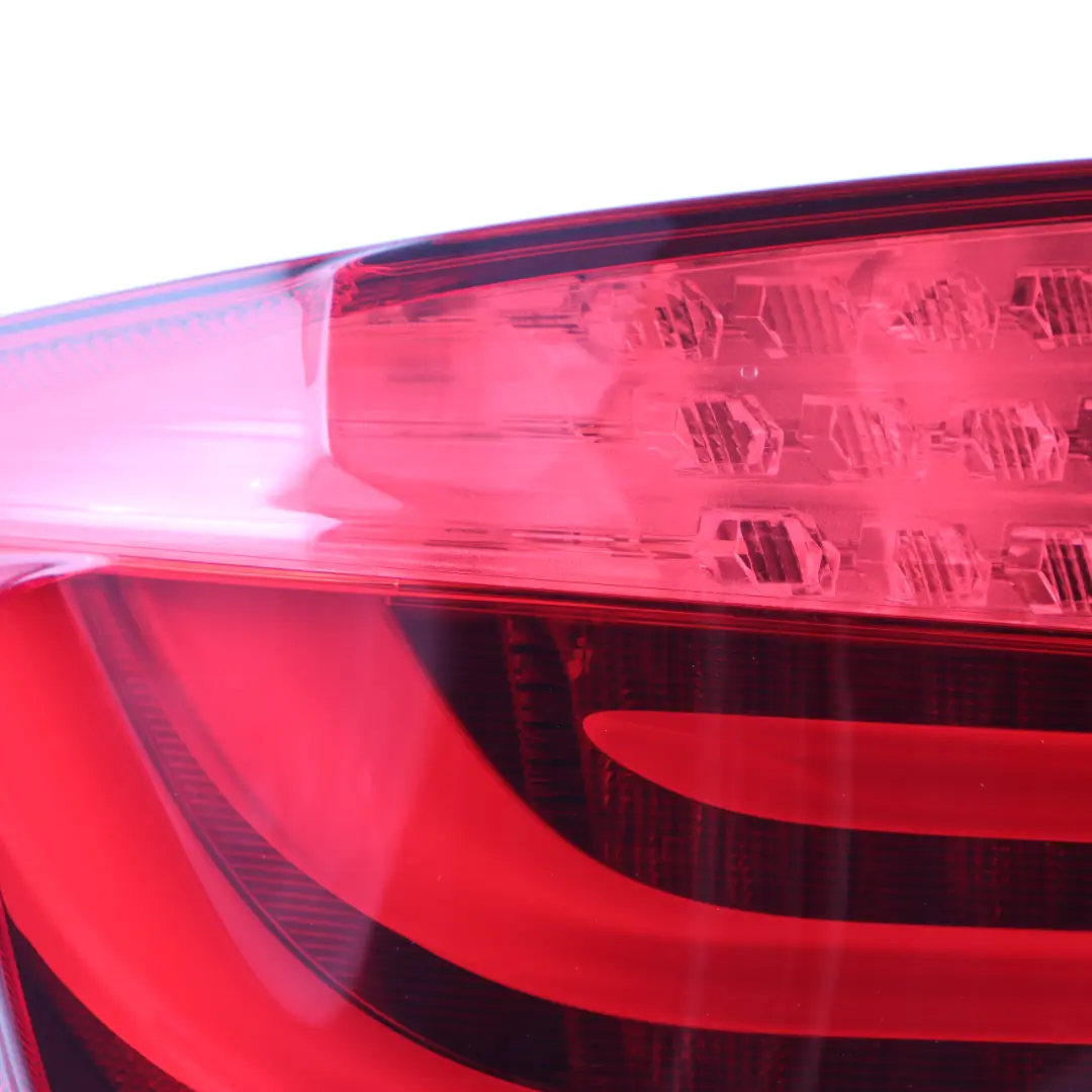 Luz Trasera En El Panel Lateral Izquierdo Lámpara para BMW F10 con número de pieza 7203229 BMW F10 Luz Trasera En El Panel Lateral Izquierdo Lámpara - SKU 7203229-1 - Número de pieza 7203229