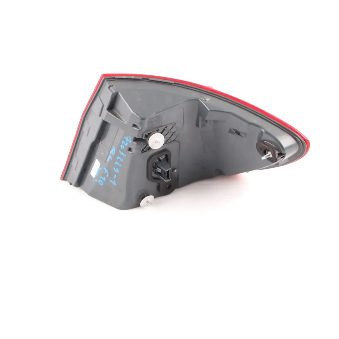 Feu arrière dans le panneau latéral gauche Lamp pour BMW F10 à propos du numéro de pièce 7203229 BMW F10 Feu arrière dans le panneau latéral gauche Lamp - SKU 7203229-1 - Numéro de pièce 7203229