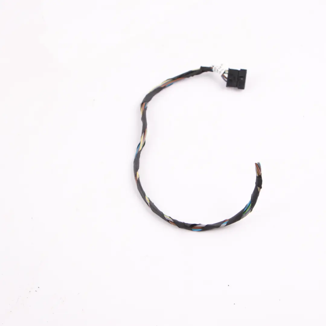 Luz Trasera En El Panel Lateral Derecho Enchufe Cableado 6909052 para BMW F10 con número de pieza 7203230 BMW F10 Luz Trasera En El Panel Lateral Derecho Enchufe Cableado 6909052 - SKU 7203230-2 - Número de pieza 7203230
