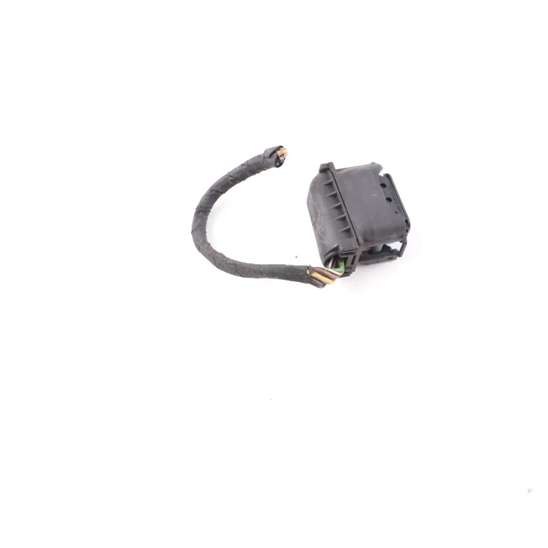 BMW F10 F11 Headlight Headlamp Lamp Front Right O/S Plug Socket Wiring 6925638 - SKU 7203242-1 - Part number 7203242