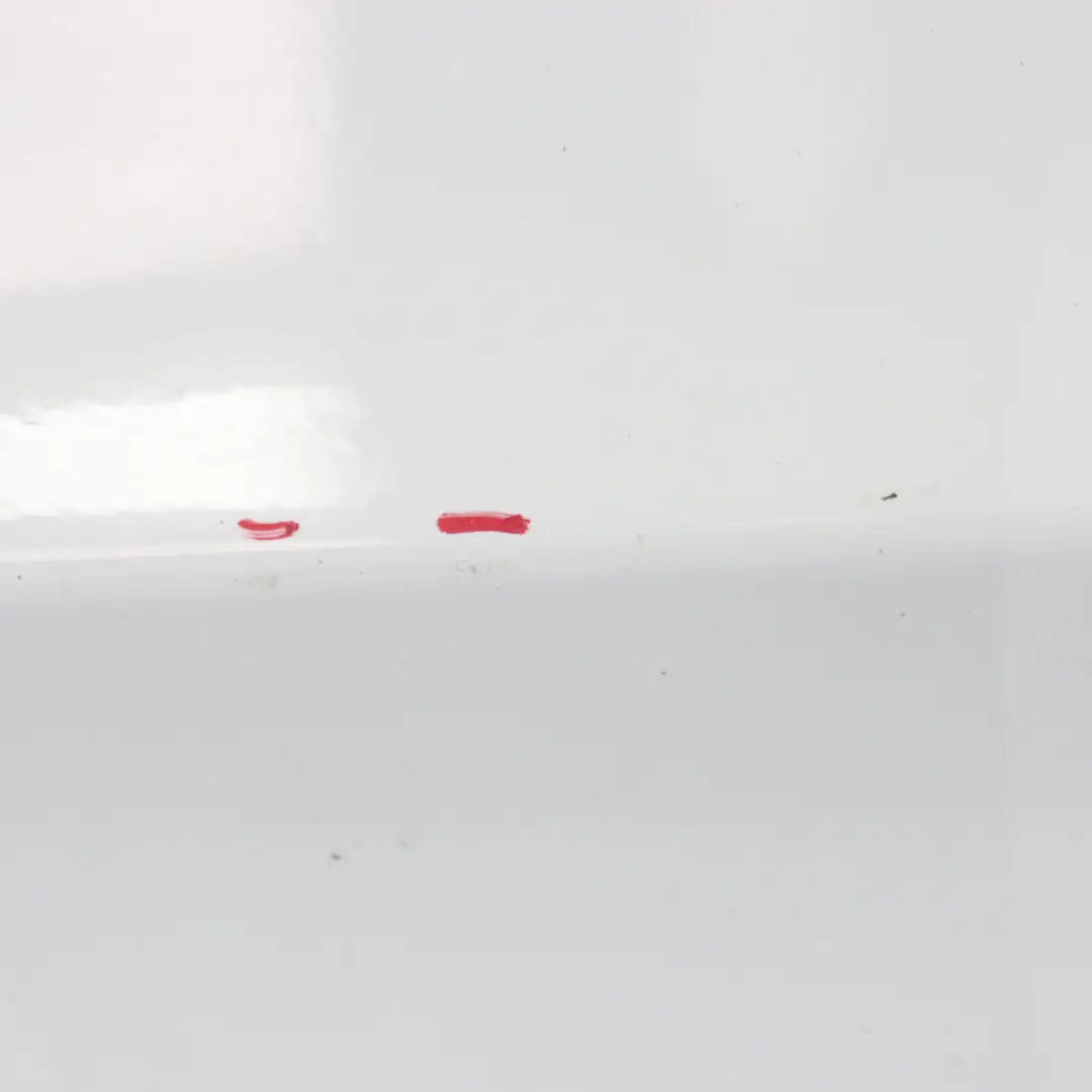 Porta anteriore sinistra Alpinweiss Alpine White 3 - 300 per BMW E90 E91 con numero di parte 7203643 BMW E90 E91 Porta anteriore sinistra Alpinweiss Alpine White 3 - 300 - SKU 7203643-AW1 - Numero di parte 7203643