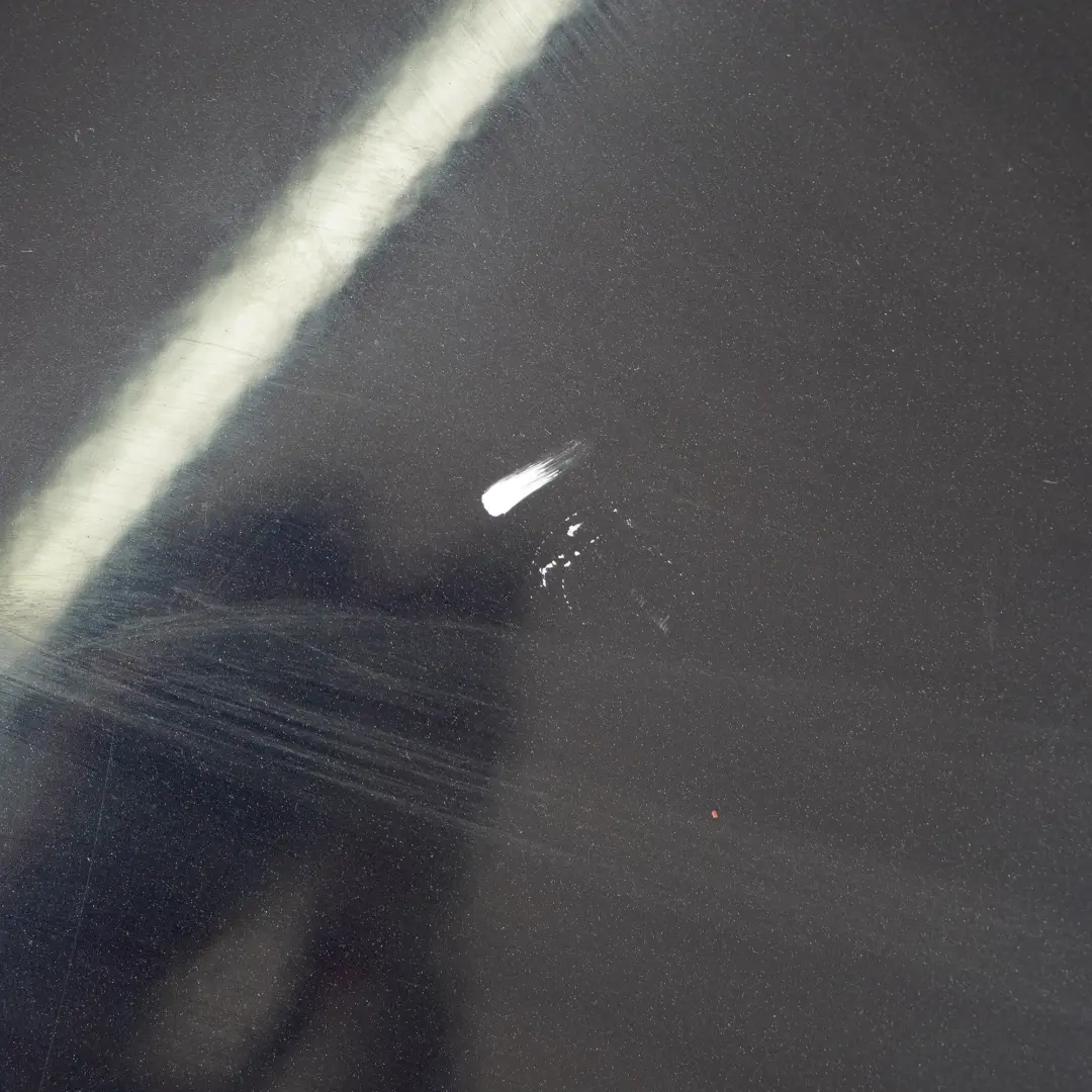 Door Front Left N/S Carbonschwarz Carbon Black Metallic - 416 to BMW E90 E91 with Part number 7203643 BMW E90 E91 Door Front Left N/S Carbonschwarz Carbon Black Metallic - 416 - SKU 7203643-CAR - Part number 7203643