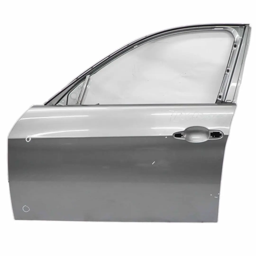 Door Front Left N/S Spacegrau Space Grey Metallic - A52 to BMW E90 E91 with Part number 7203643 BMW E90 E91 Door Front Left N/S Spacegrau Space Grey Metallic - A52 - SKU 7203643-SCG1 - Part number 7203643