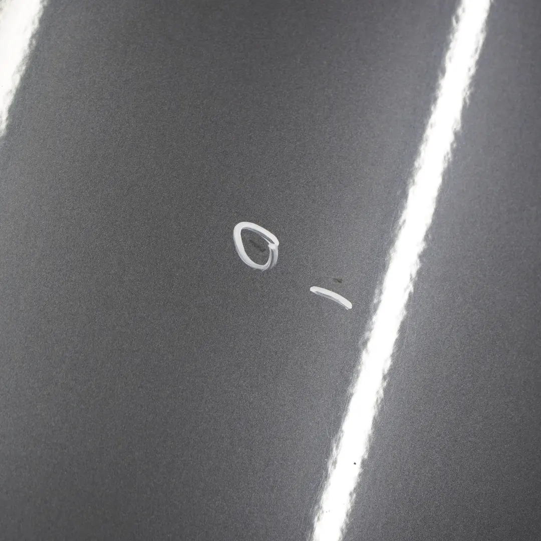 Porta anteriore sinistra Sparkling Graphite Metallic - A22 per BMW E90 E91 con numero di parte 7203643 BMW E90 E91 Porta anteriore sinistra Sparkling Graphite Metallic - A22 - SKU 7203643-SG1 - Numero di parte 7203643