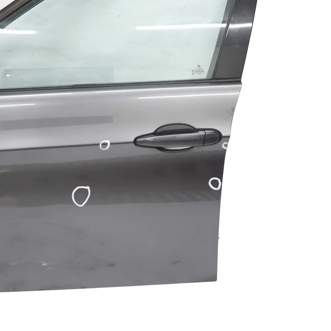 Puerta Delantera Lado Izquierdo E91 Sparkling Graphite Metallic - A22 para BMW E90 con número de pieza 7203643 BMW E90 Puerta Delantera Lado Izquierdo E91 Sparkling Graphite Metallic - A22 - SKU 7203643-SG5 - Número de pieza 7203643