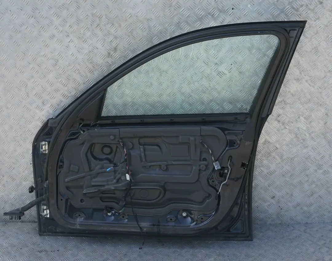 Puerta Delantera Derecha Monacoblau Monaco Blau Azul para BMW E90 E91 con número de pieza 7203644 BMW E90 E91 Puerta Delantera Derecha Monacoblau Monaco Blau Azul - SKU 7203644-MB4 - Número de pieza 7203644