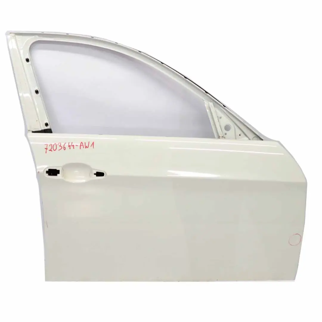 Puerta Delantera Derecha Alpinweiss Blanco Alpino - 300 para BMW E90 con número de pieza 7203644 BMW E90 Puerta Delantera Derecha Alpinweiss Blanco Alpino - 300 - SKU 7203644-AW1 - Número de pieza 7203644