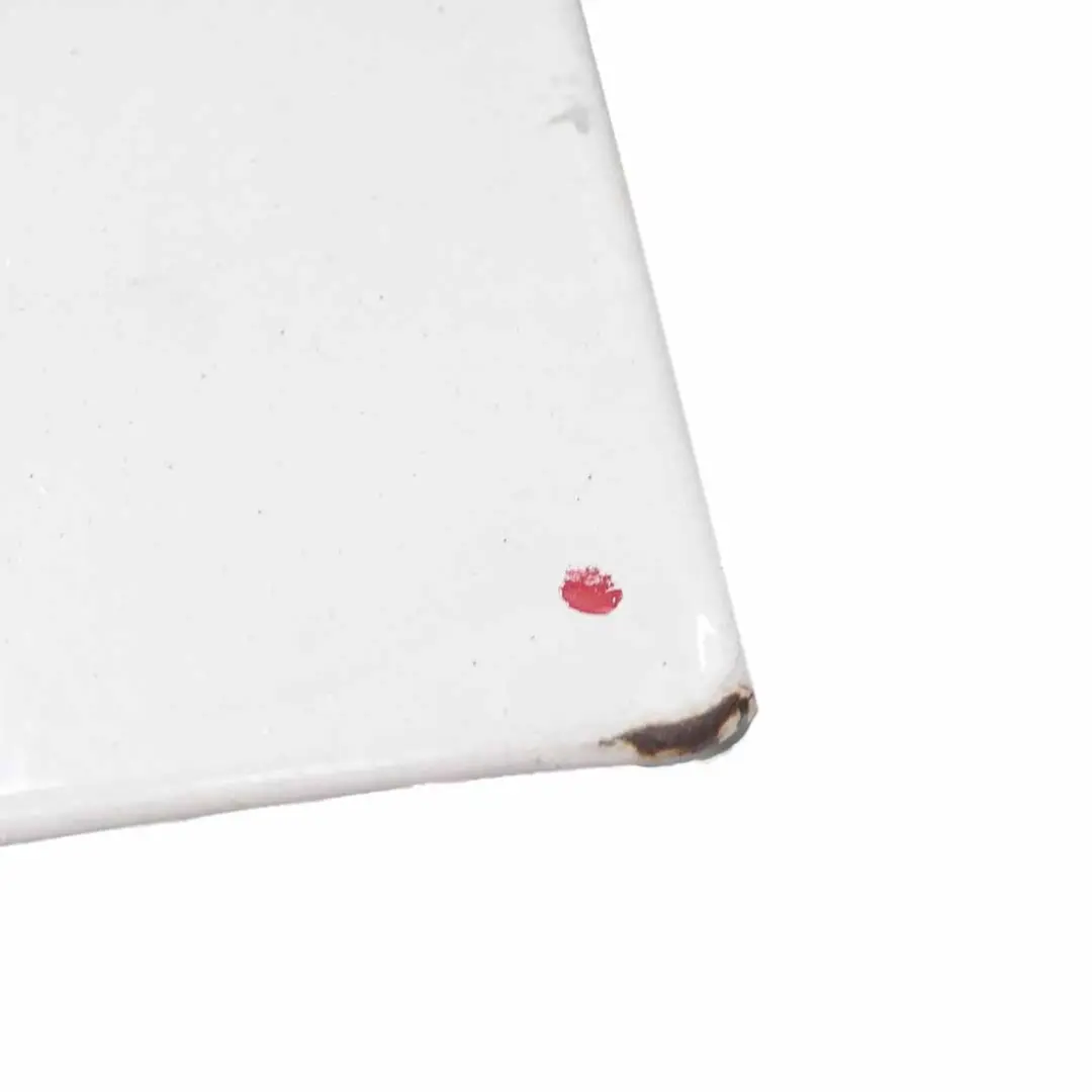 Puerta Delantera Derecha Alpinweiss Blanco Alpino - 300 para BMW E90 con número de pieza 7203644 BMW E90 Puerta Delantera Derecha Alpinweiss Blanco Alpino - 300 - SKU 7203644-AW - Número de pieza 7203644