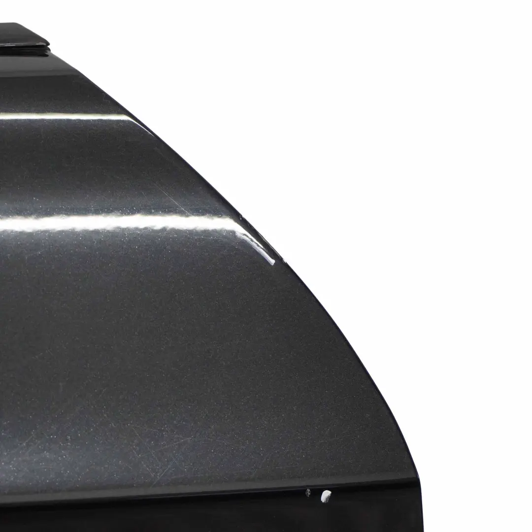 Puerta Delantera Derecha Zafiro Negro Metalizado - 475 para BMW E90 E91 con número de pieza 7203644 BMW E90 E91 Puerta Delantera Derecha Zafiro Negro Metalizado - 475 - SKU 7203644-BS4 - Número de pieza 7203644