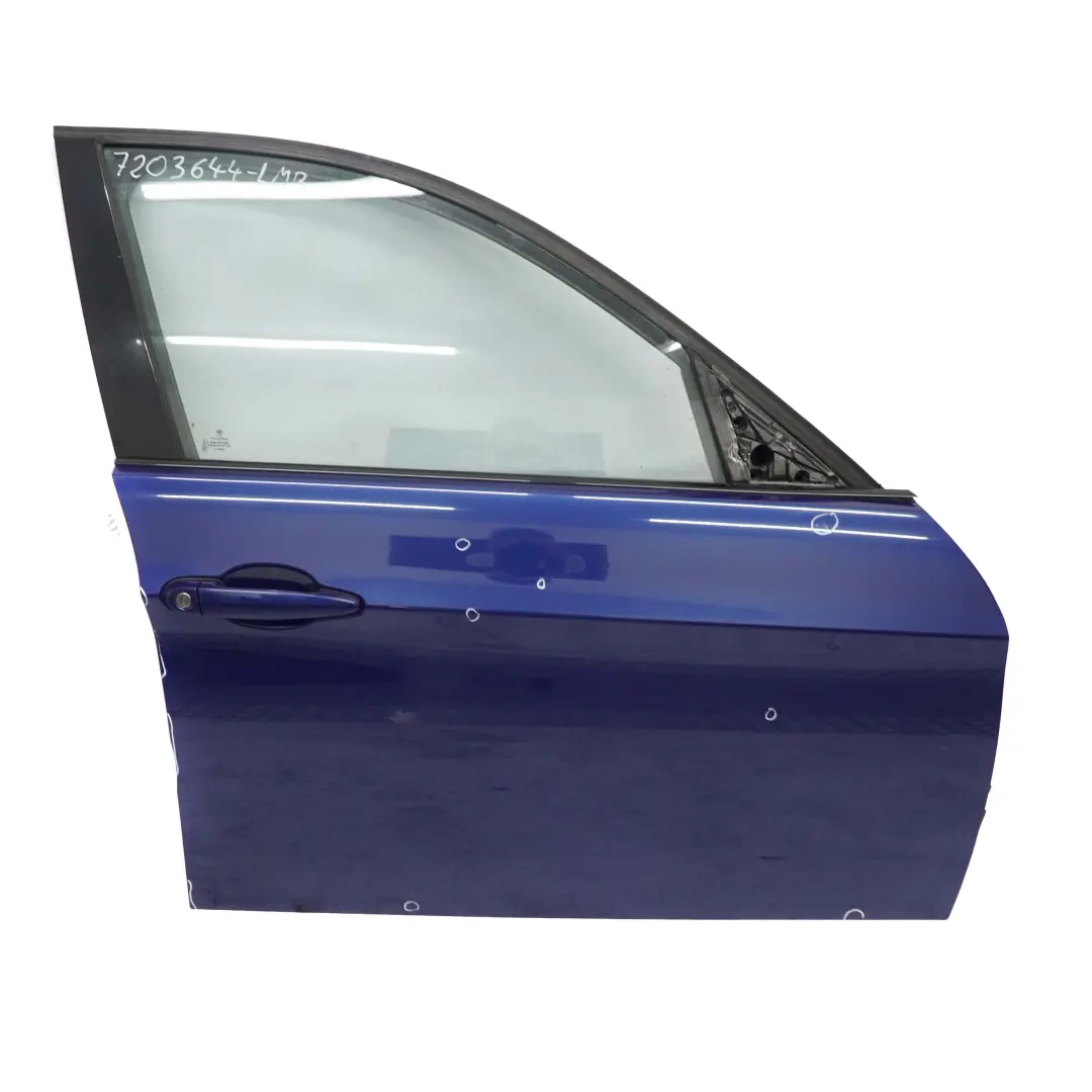 Drzwi Prawe Przednie Le Mans Blau - 381 do BMW E90 o numerze 7203644 BMW E90 Drzwi Prawe Przednie Le Mans Blau - 381 - SKU 7203644-LMB - Numer Części 7203644
