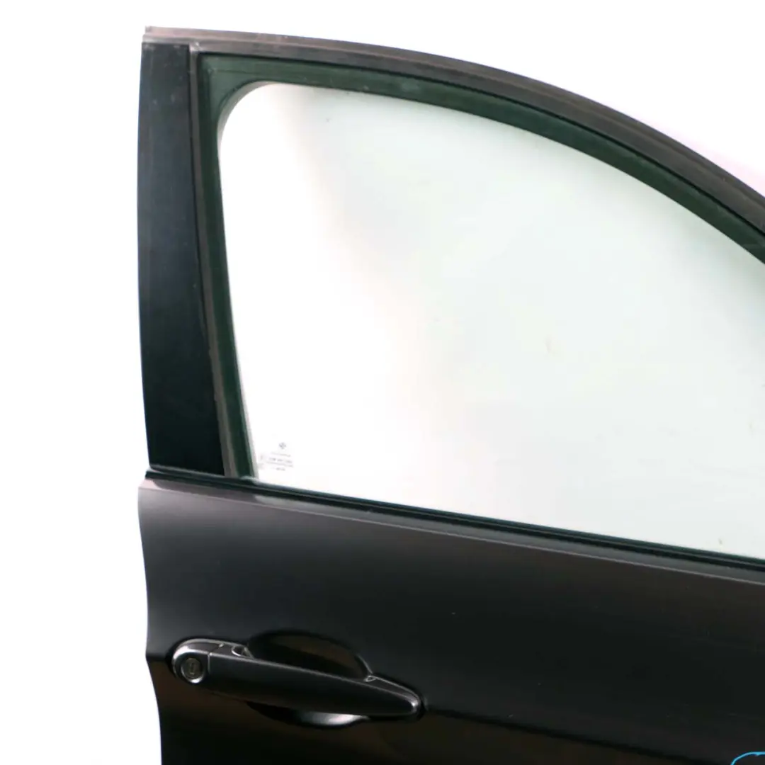 Drzwi prawe prawy przód sparkling graphite do BMW E90 o numerze 7203644 BMW E90 Drzwi prawe prawy przód sparkling graphite - SKU 7203644-SG2 - Numer Części 7203644