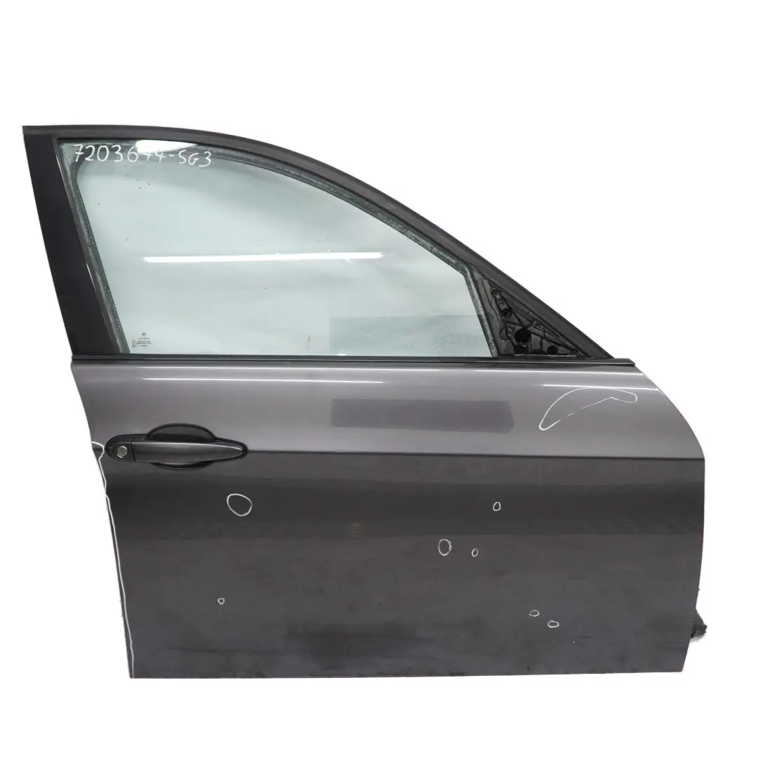 Porta Anteriore Destra Frizzante Grafite Metallizzato A22 per BMW E90 E91 con numero di parte 7203644 BMW E90 E91 Porta Anteriore Destra Frizzante Grafite Metallizzato A22 - SKU 7203644-SG3 - Numero di parte 7203644