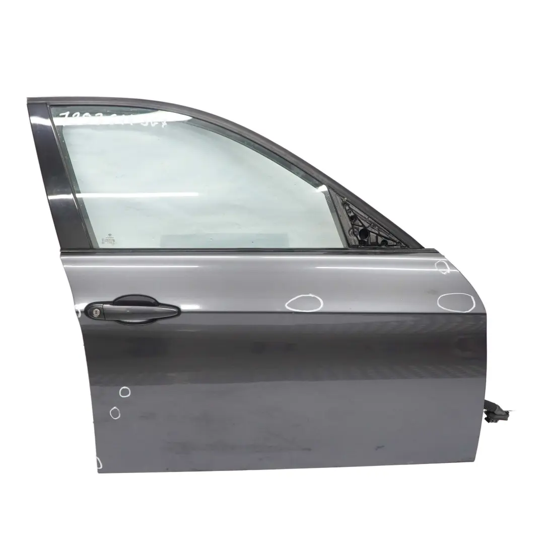 Drzwi Prawe Prawy Przód Sparkling Graphite do BMW E90 o numerze 7203644 BMW E90 Drzwi Prawe Prawy Przód Sparkling Graphite - SKU 7203644-SG7 - Numer Części 7203644