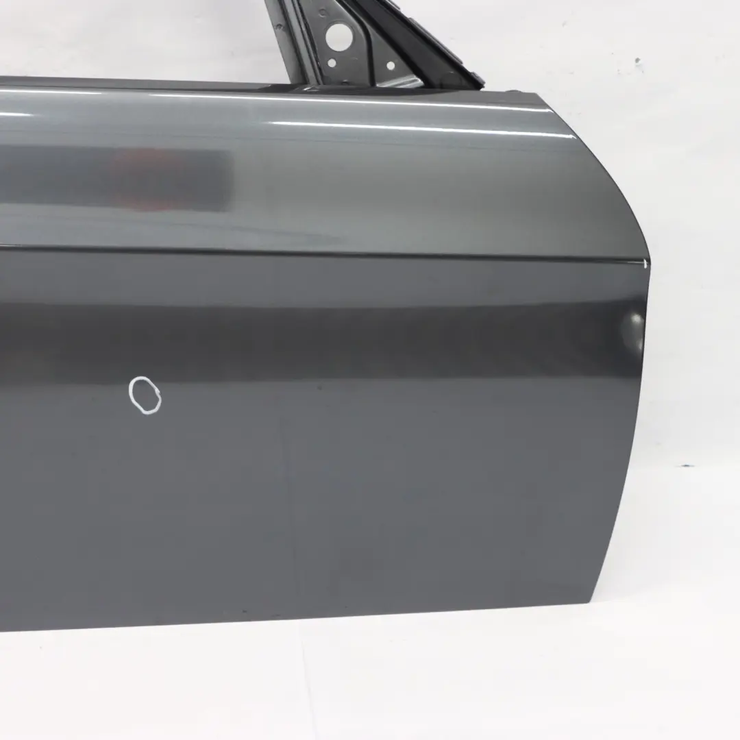Porta anteriore BMW E90 E91 Pannello di copertura destro Sparkling Graphite A22 per con numero di parte 7203644 Porta anteriore BMW E90 E91 Pannello di copertura destro Sparkling Graphite A22 - SKU 7203644-SG - Numero di parte 7203644