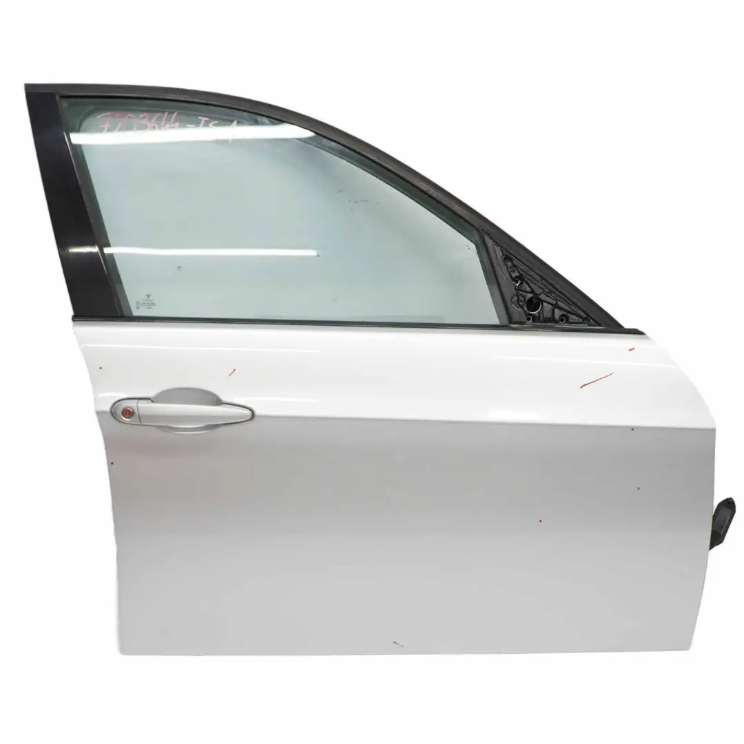 Tür Vorne Rechts Titansilber Silber Metallic - 354 für BMW 3 er E90 E91 LCI mit Teilenummer 7203644 BMW 3 er E90 E91 LCI Tür Vorne Rechts Titansilber Silber Metallic - 354 - SKU 7203644-TS1 - Teilenummer 7203644