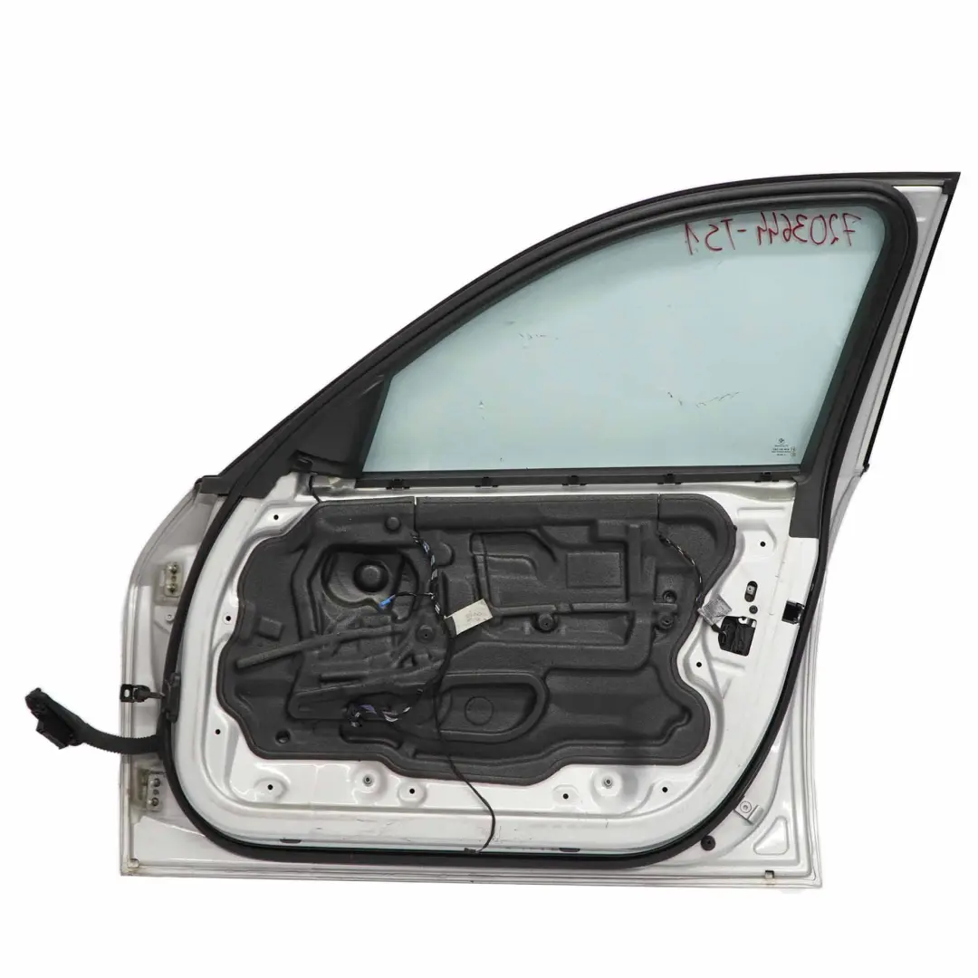 Puerta Delantera Derecha O/S Titansilber Plata Metálico - 354 para BMW E90 E91 1 con número de pieza 7203644 BMW E90 E91 1 Puerta Delantera Derecha O/S Titansilber Plata Metálico - 354 - SKU 7203644-TS1 - Número de pieza 7203644