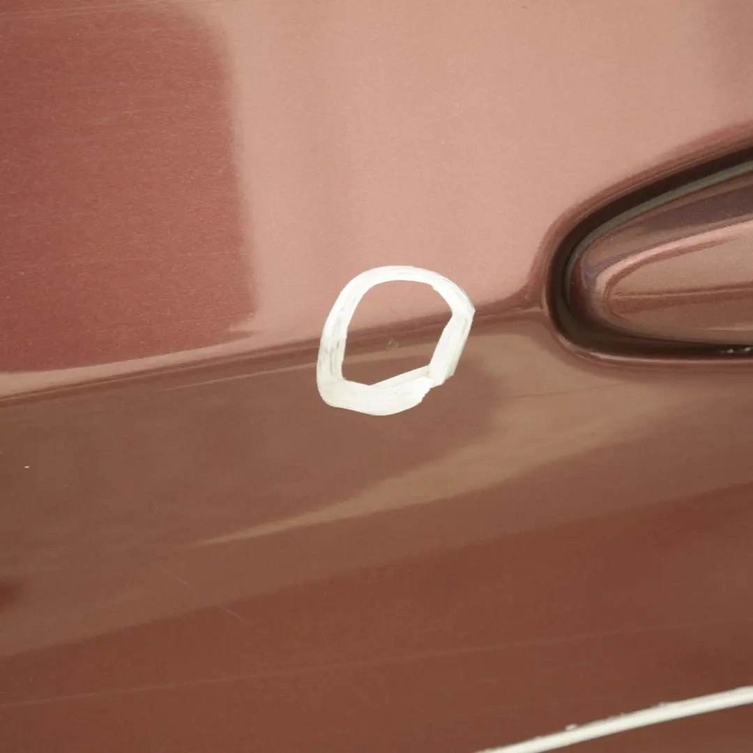 Lato Porta Posteriore Sinistra Barrique Rosso Metallico - A41 per BMW 3 E90 LCI con numero di parte 7203647 BMW 3 E90 LCI Lato Porta Posteriore Sinistra Barrique Rosso Metallico - A41 - SKU 7203647-BAQ - Numero di parte 7203647