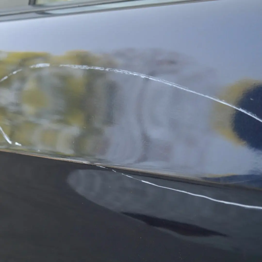 Drzwi lewe tylne lewy tył carbonschwarz do BMW 3 E90 o numerze 7203647-CAR1 BMW 3 E90 Drzwi lewe tylne lewy tył carbonschwarz - SKU 7203647-CAR1 - Numer Części 7203647-CAR1