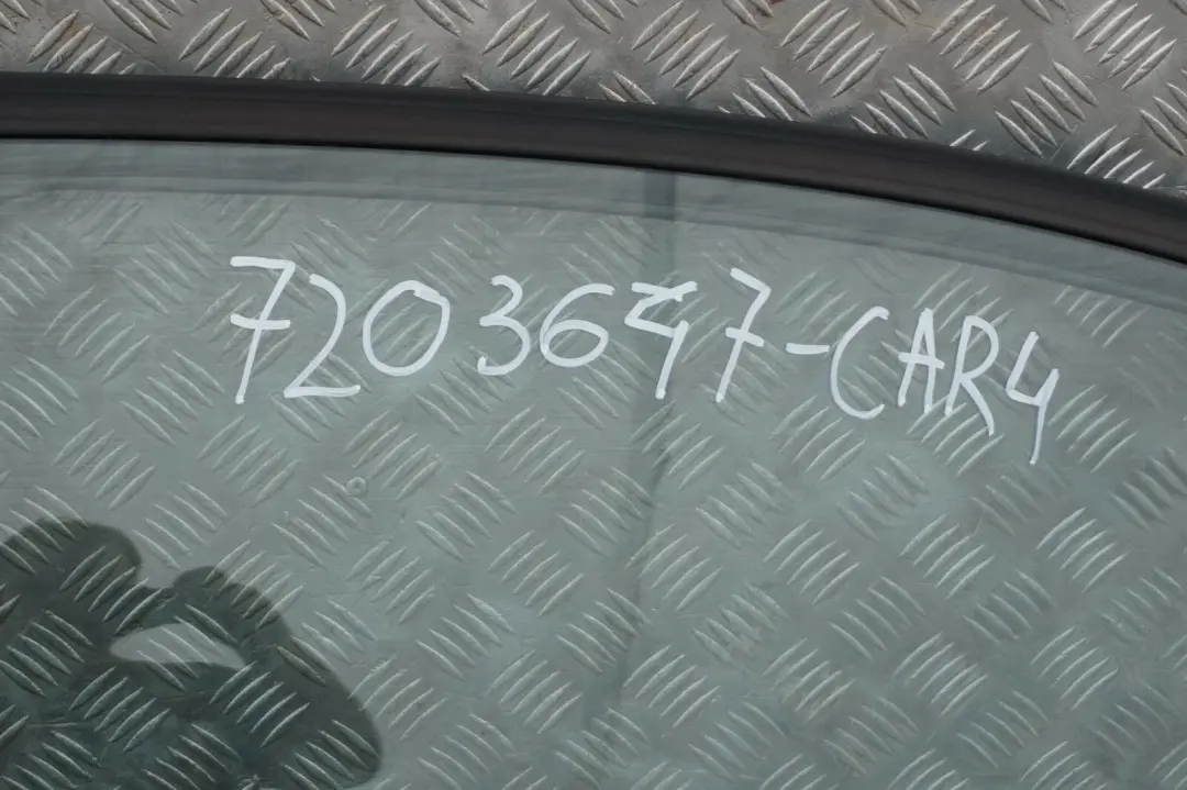 BMW 3 E90 Drzwi lewe tylne lewy tył carbonschwarz - SKU 7203647-CAR4 - Numer Części 7203647