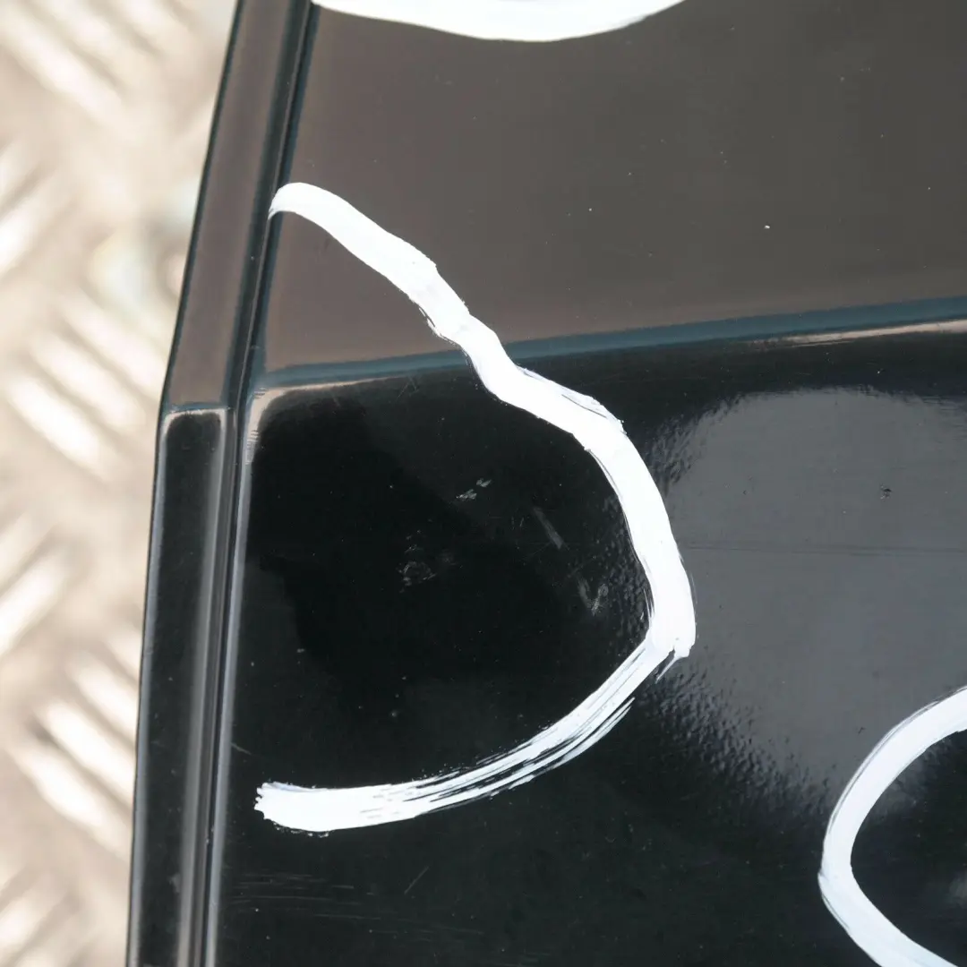 Cote Conducteur Porte Arriere Gauche Noir 2 pour BMW E90 LCI à propos du numéro de pièce 41007203647 BMW E90 LCI Cote Conducteur Porte Arriere Gauche Noir 2 - SKU 7203647-SCH3 - Numéro de pièce 41007203647