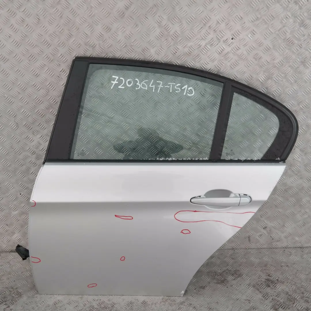 Conducteur Porte Arriere Gauche Argent Titane Metallise 354 pour BMW E90 LCI à propos du numéro de pièce 7203647 BMW E90 LCI Conducteur Porte Arriere Gauche Argent Titane Metallise 354 - SKU 7203647-TS10 - Numéro de pièce 7203647