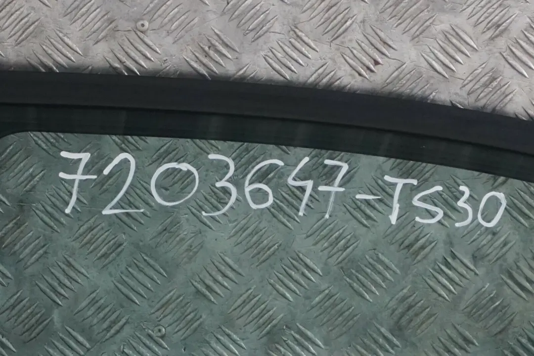 Cote Conducteur Porte Arriere Gauche Argent Titane Metallise 354 pour BMW E90 30 à propos du numéro de pièce 7203647 BMW E90 30 Cote Conducteur Porte Arriere Gauche Argent Titane Metallise 354 - SKU 7203647-TS30 - Numéro de pièce 7203647