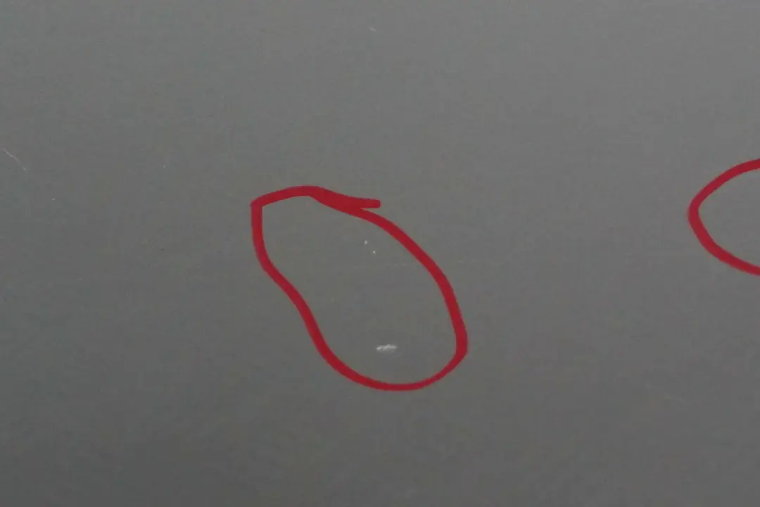 Fahrerseite Tür hinten links Titansilber Silber Metallic 354 für BMW 3 er E90 30 mit Teilenummer 7203647 BMW 3 er E90 30 Fahrerseite Tür hinten links Titansilber Silber Metallic 354 - SKU 7203647-TS30 - Teilenummer 7203647