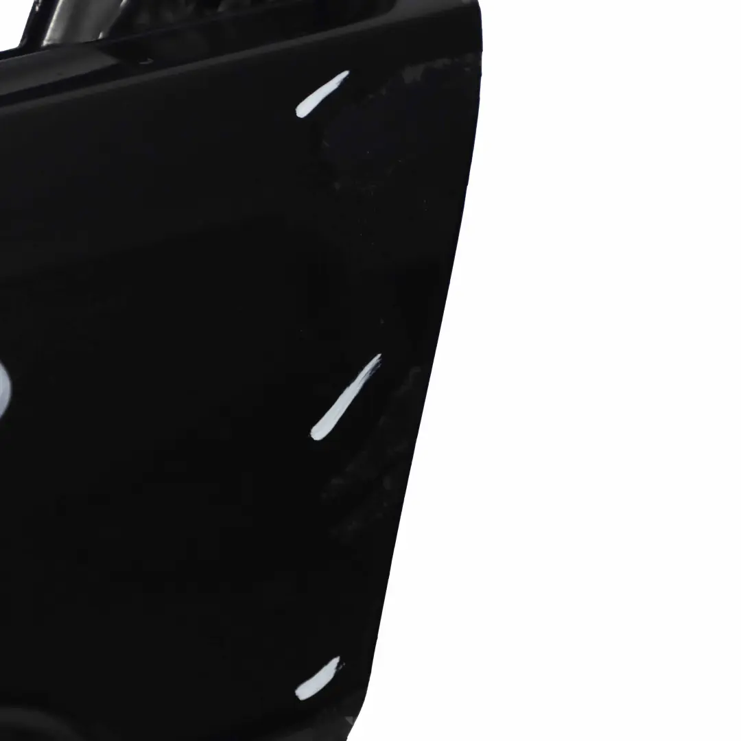 Porta posteriore sinistra Nero Zaffiro Metallizzato - 475 per BMW E90 con numero di parte 7203647 BMW E90 Porta posteriore sinistra Nero Zaffiro Metallizzato - 475 - SKU 7203647-BS3 - Numero di parte 7203647