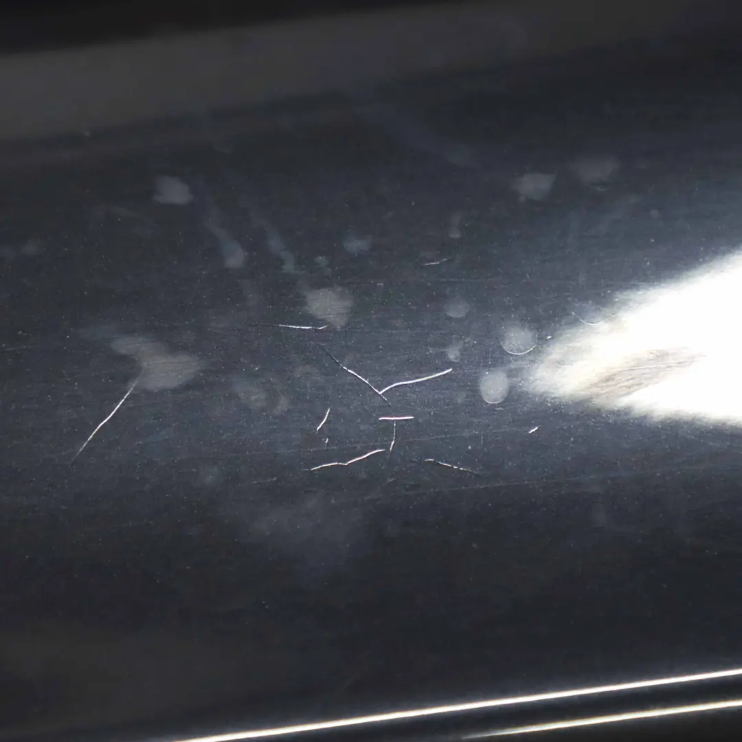 Porta posteriore sinistra Nero Zaffiro Metallizzato - 475 per BMW E90 con numero di parte 7203647 BMW E90 Porta posteriore sinistra Nero Zaffiro Metallizzato - 475 - SKU 7203647-BS3 - Numero di parte 7203647