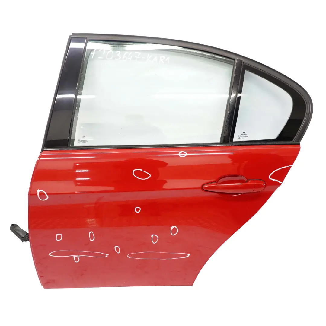 Porta Posteriore Sinistra Rosso-Cremisi Karmesin Rosso - A61 per BMW E90 con numero di parte 7203647 BMW E90 Porta Posteriore Sinistra Rosso-Cremisi Karmesin Rosso - A61 - SKU 7203647-KAR1 - Numero di parte 7203647