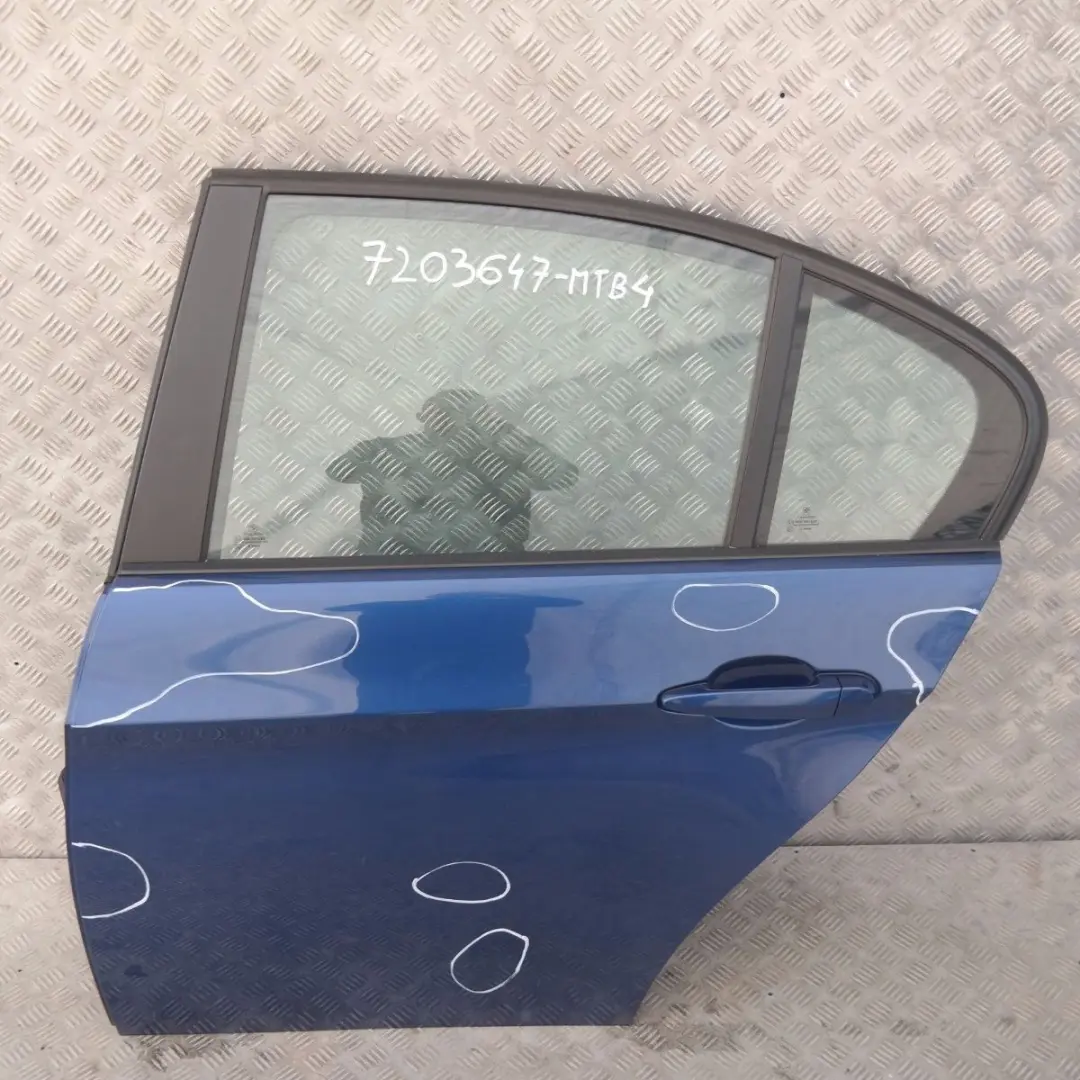 Fahrerseite Tür hinten links Montegoblau Blau Metallic A51 für BMW 3 er E90 E90 LCI mit Teilenummer 7203647 BMW 3 er E90 E90 LCI Fahrerseite Tür hinten links Montegoblau Blau Metallic A51 - SKU 7203647-MTB4 - Teilenummer 7203647