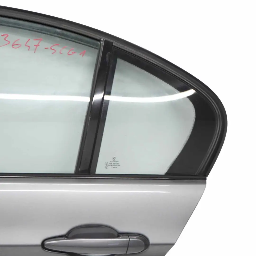 Drzwi Lewe Tylne Tył Spacegrau - A52 do BMW E90 o numerze 7203647 BMW E90 Drzwi Lewe Tylne Tył Spacegrau - A52 - SKU 7203647-SCG1 - Numer Części 7203647