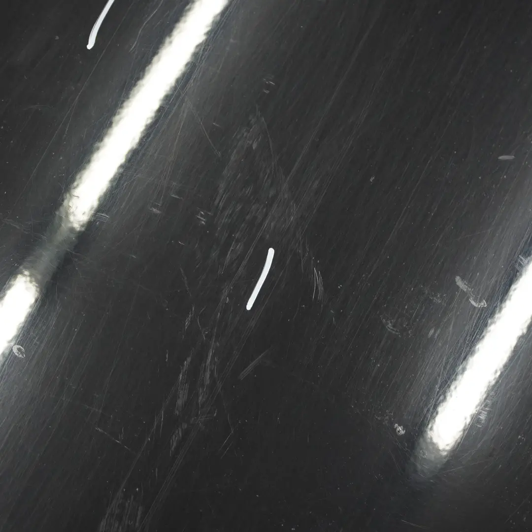 Arriere Gauche Noir - 668 pour BMW E90 Porte à propos du numéro de pièce 7203647 BMW E90 Porte Arriere Gauche Noir - 668 - SKU 7203647-SCH4 - Numéro de pièce 7203647