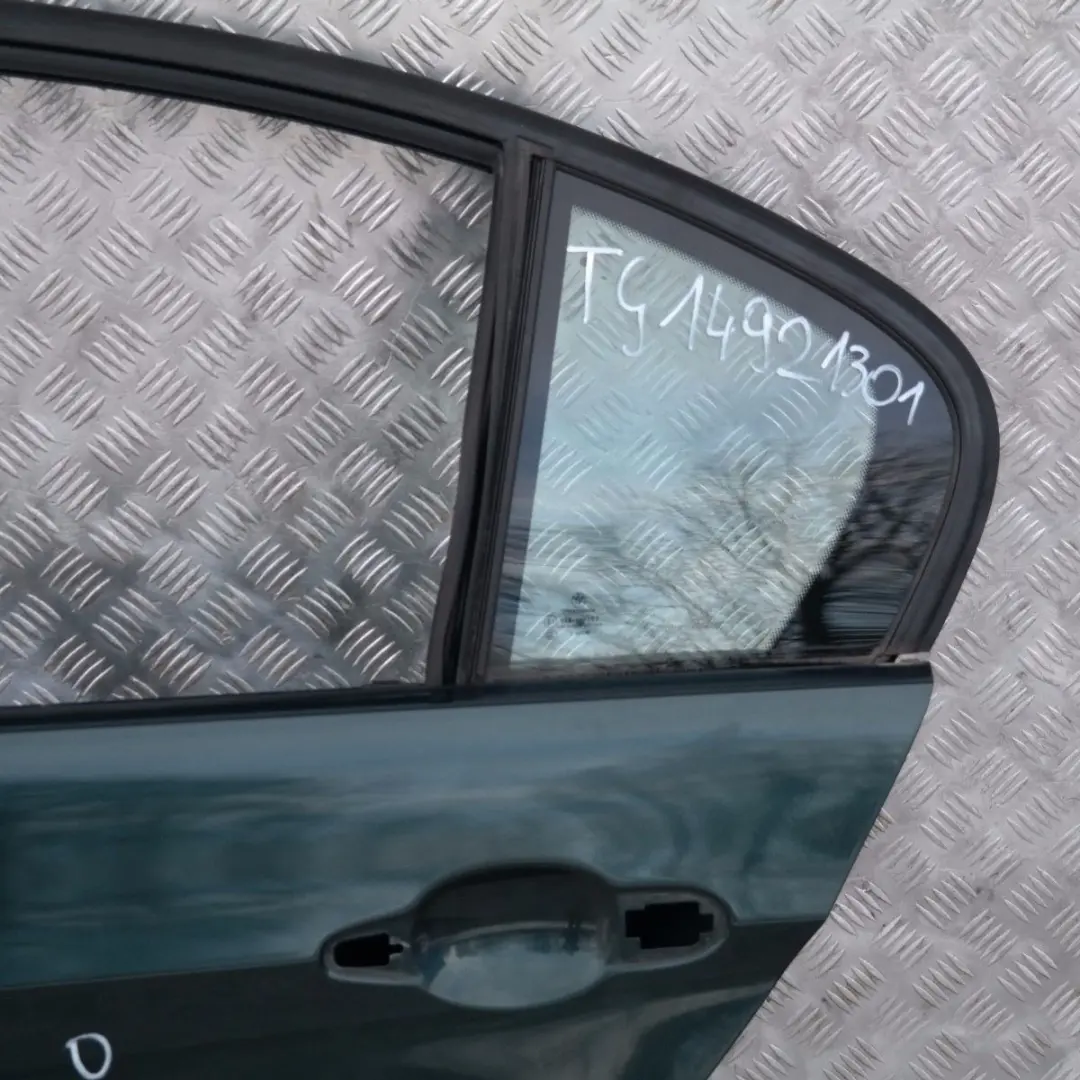 Drzwi lewe tylne Tiefgruen A43 do BMW 3 E90 o numerze 41007203647 BMW 3 E90 Drzwi lewe tylne Tiefgruen A43 - SKU 7203647-TG - Numer Części 41007203647