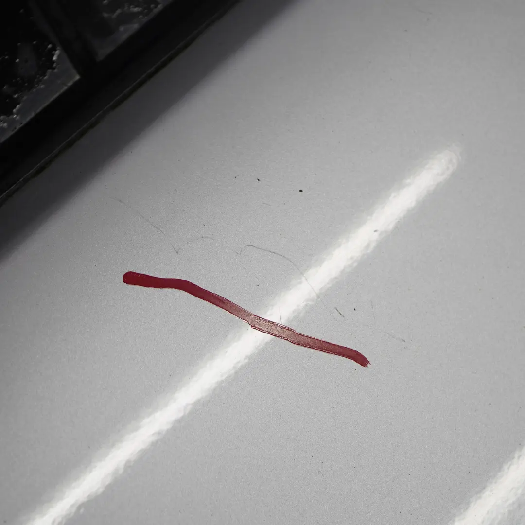 Tür Hinten Links Titansilber Titan Silber Metallic - 354 für BMW 3 E90 mit Teilenummer 7203647 BMW 3 E90 Tür Hinten Links Titansilber Titan Silber Metallic - 354 - SKU 7203647-TS1 - Teilenummer 7203647