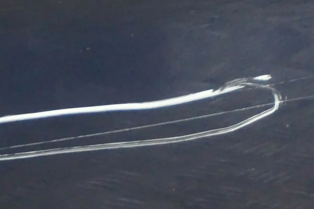 BMW 3 er E90 Beifahrer Tür Hinten Rechts Tiefseeblau Metallic - A76 - SKU 7203648-DSB1 - Teilenummer 7203648