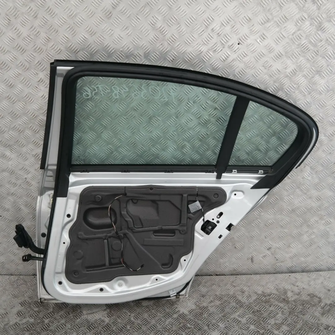 BMW E90 E90N LCI Passeggero T?r Posteriore Destra Argento-Titanio Argento - SKU 7203648-TS6 - Numero di parte 7203648
