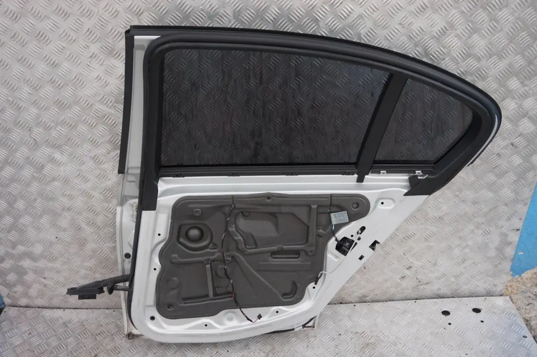 BMW 3 er E90 LCI Beifahrer Tür hinten rechts Titansilber Silber 354 - SKU 7203648-TS8 - Teilenummer 7203648