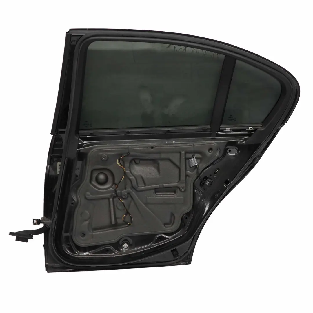 BMW E90 Berlina Puerta Trasera Derecha Zafiro Negro Metalizado - 475 - SKU 7203648-BS1 - Número de pieza 7203648