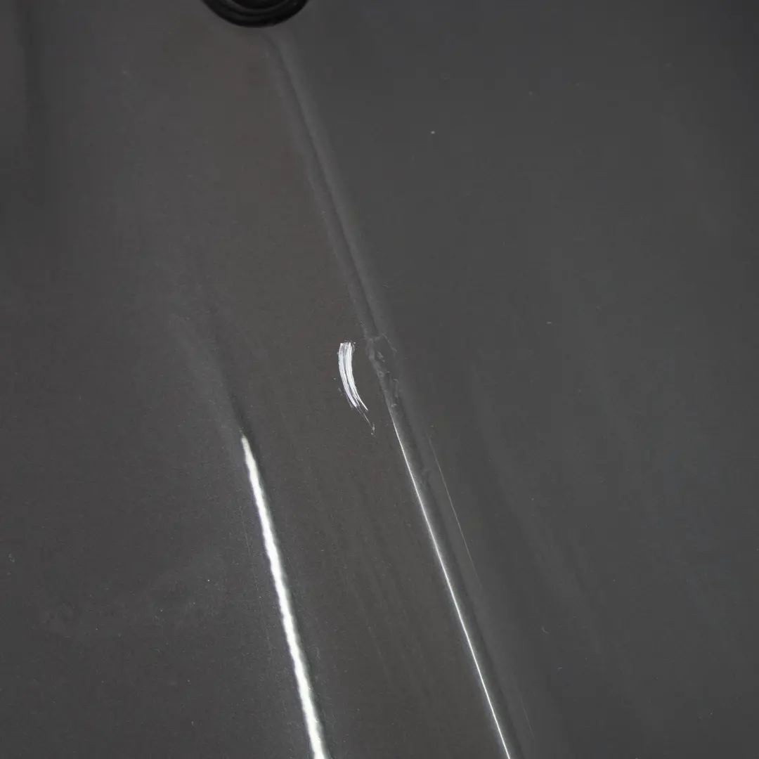 Porta posteriore destra Black Sapphire Nero Zaffiro Metallizzato - 475 per BMW E90 con numero di parte 7203648 BMW E90 Porta posteriore destra Black Sapphire Nero Zaffiro Metallizzato - 475 - SKU 7203648-BS3 - Numero di parte 7203648