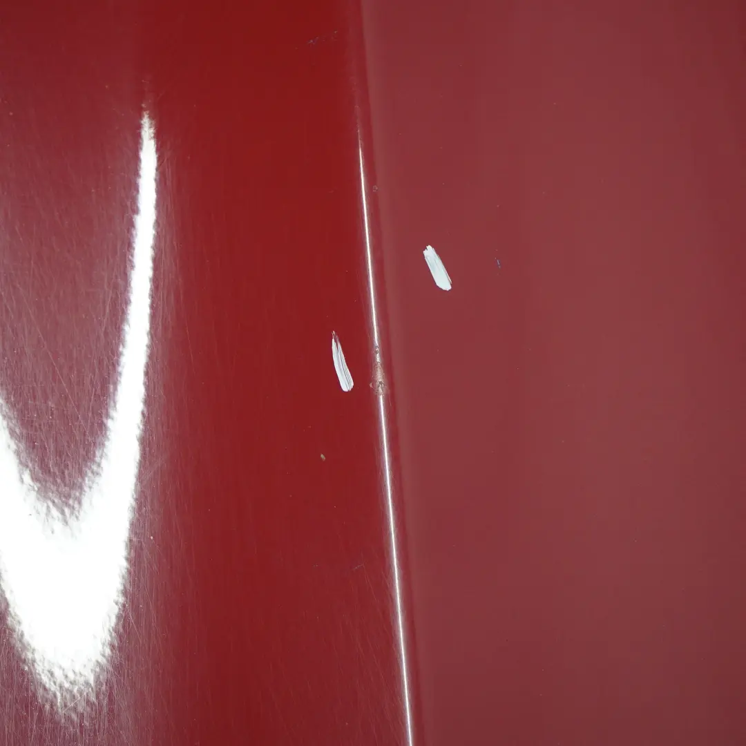 Porta posteriore destra Karmesinrot Rosso Cremisi - A61 per BMW E90 Berlina con numero di parte 7203648 BMW E90 Berlina Porta posteriore destra Karmesinrot Rosso Cremisi - A61 - SKU 7203648-KAR - Numero di parte 7203648