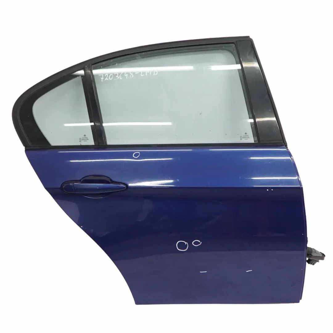 Tür hinten rechts Le Mans Blau Metallic - 381 für BMW E90 Limousine mit Teilenummer 7203648 BMW E90 Limousine Tür hinten rechts Le Mans Blau Metallic - 381 - SKU 7203648-LMB - Teilenummer 7203648