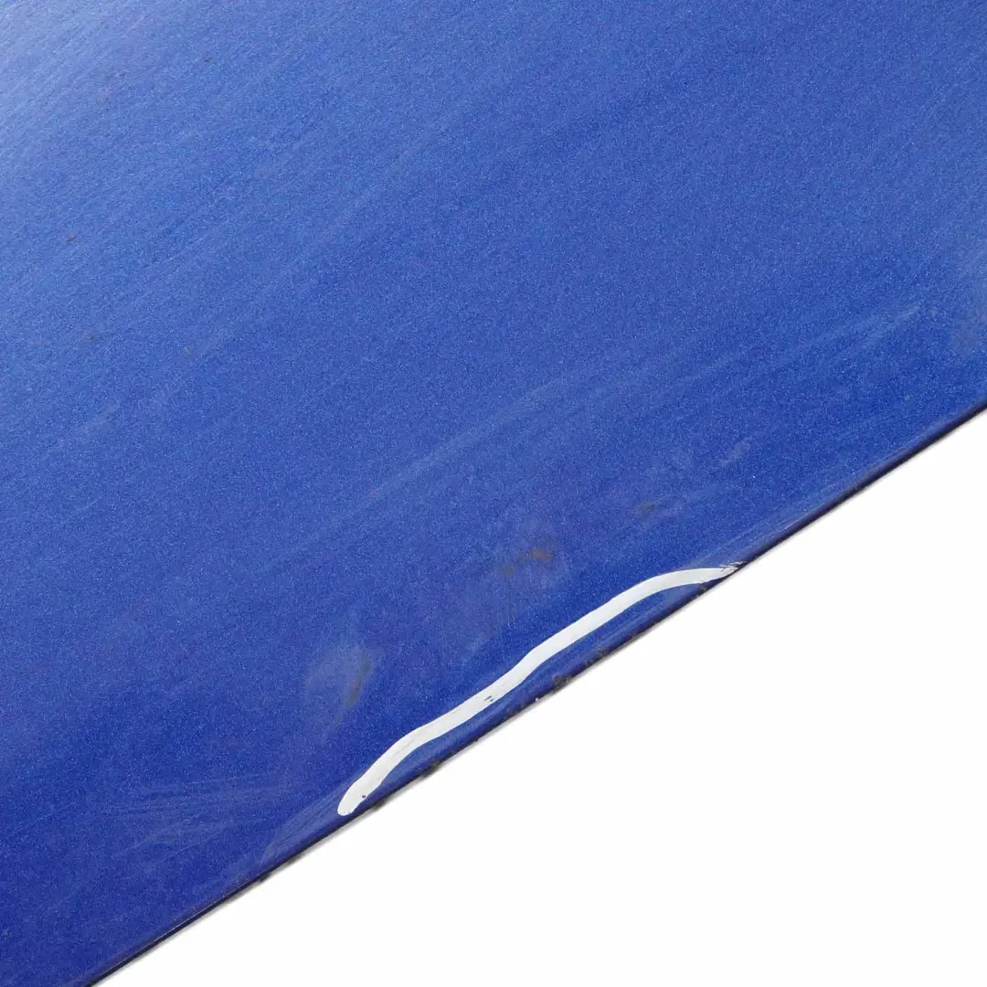 Porta Posteriore Destra O/S Le Mans Blue Metallic - 381 per BMW E90 con numero di parte 7203648 BMW E90 Porta Posteriore Destra O/S Le Mans Blue Metallic - 381 - SKU 7203648-LMB5 - Numero di parte 7203648