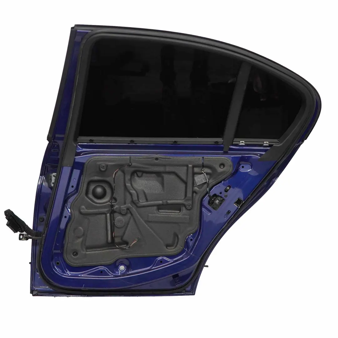 BMW E90 Puerta Trasera Derecha Azul Le Mans Metalizado - 381 - SKU 7203648-LMB6 - Número de pieza 7203648