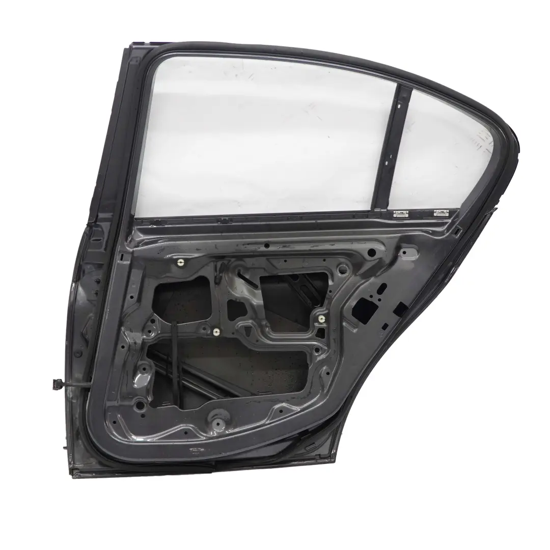 Portiera Posteriore Destra Grafite Brillante Metallizzato - A22 per BMW E90 con numero di parte 7203648 BMW E90 Portiera Posteriore Destra Grafite Brillante Metallizzato - A22 - SKU 7203648-SG6 - Numero di parte 7203648