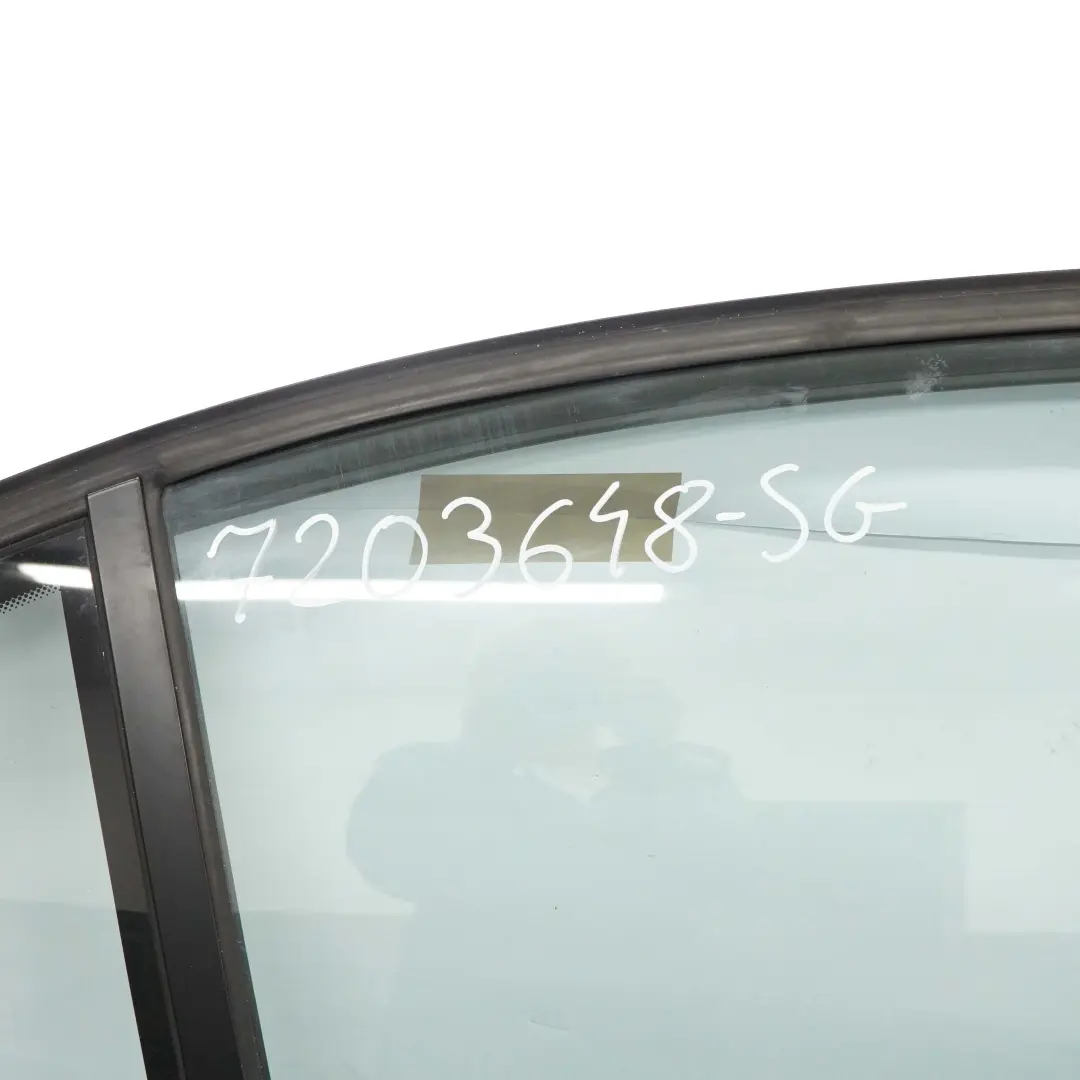 Tür Hinten Rechts Sparkling Graphite Metallic - A22 für BMW E90 mit Teilenummer 7203648 BMW E90 Tür Hinten Rechts Sparkling Graphite Metallic - A22 - SKU 7203648-SG - Teilenummer 7203648